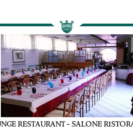 Hotel Trattoria Ai Tre Amici 3*