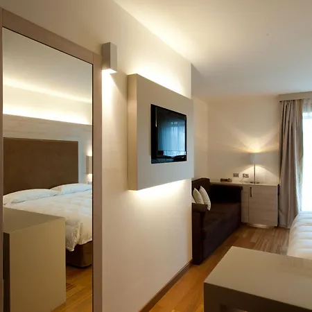 호텔 Trattoria Ai Tre Amici 3*