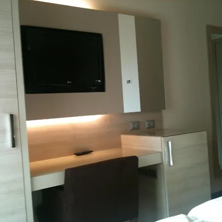 Trattoria Ai Tre Amici Hotel