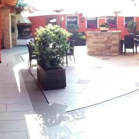 Trattoria Ai Tre Amici Hotel