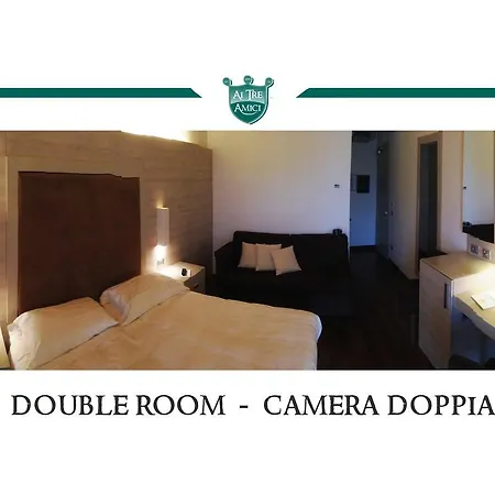 Trattoria Ai Tre Amici Hotel Mortegliano