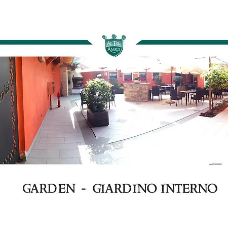 호텔 Trattoria Ai Tre Amici